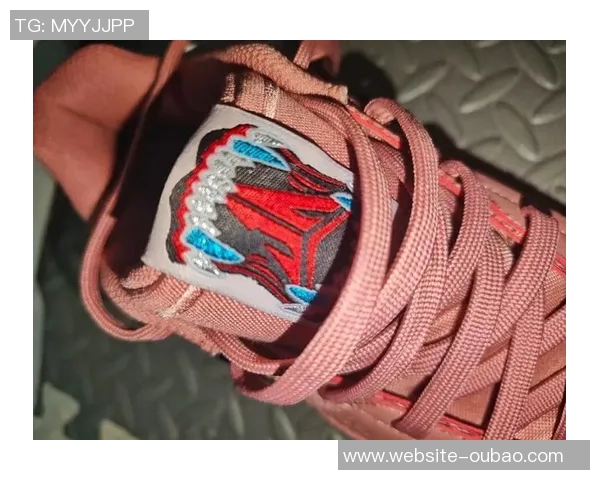 路易斯安那州立校队展示独特配色莫兰特PE引发球迷热议