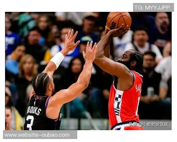 快船球迷中圈三分赢万元奖金引发太阳球迷热议